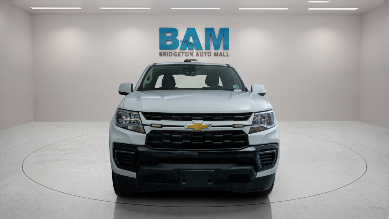 Used 2022 Chevrolet Colorado LT w/ Fleet Safety Package RWD image 2
