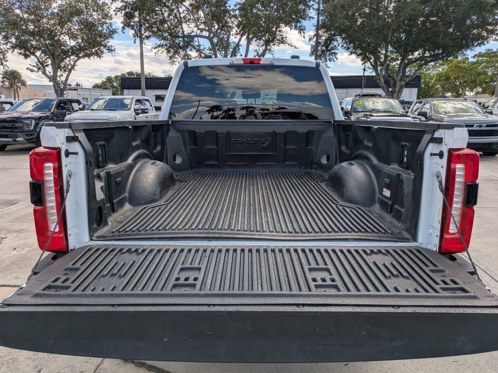 Used 2026 Ford F250 Lariat AWD/4WD image 13