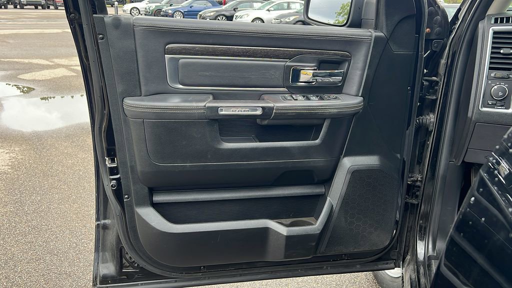 Used 2014 RAM 1500 Limited AWD/4WD image 9