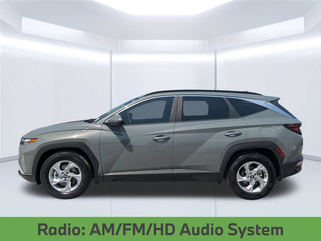 Used 2024 Hyundai Tucson SEL FWD image 2