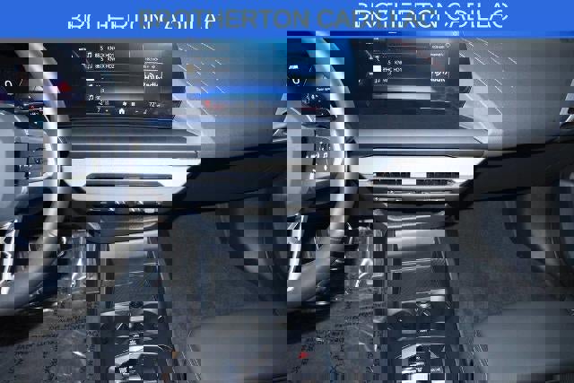 Used 2025 BMW 228i xDrive w/ M Sport Package image 21