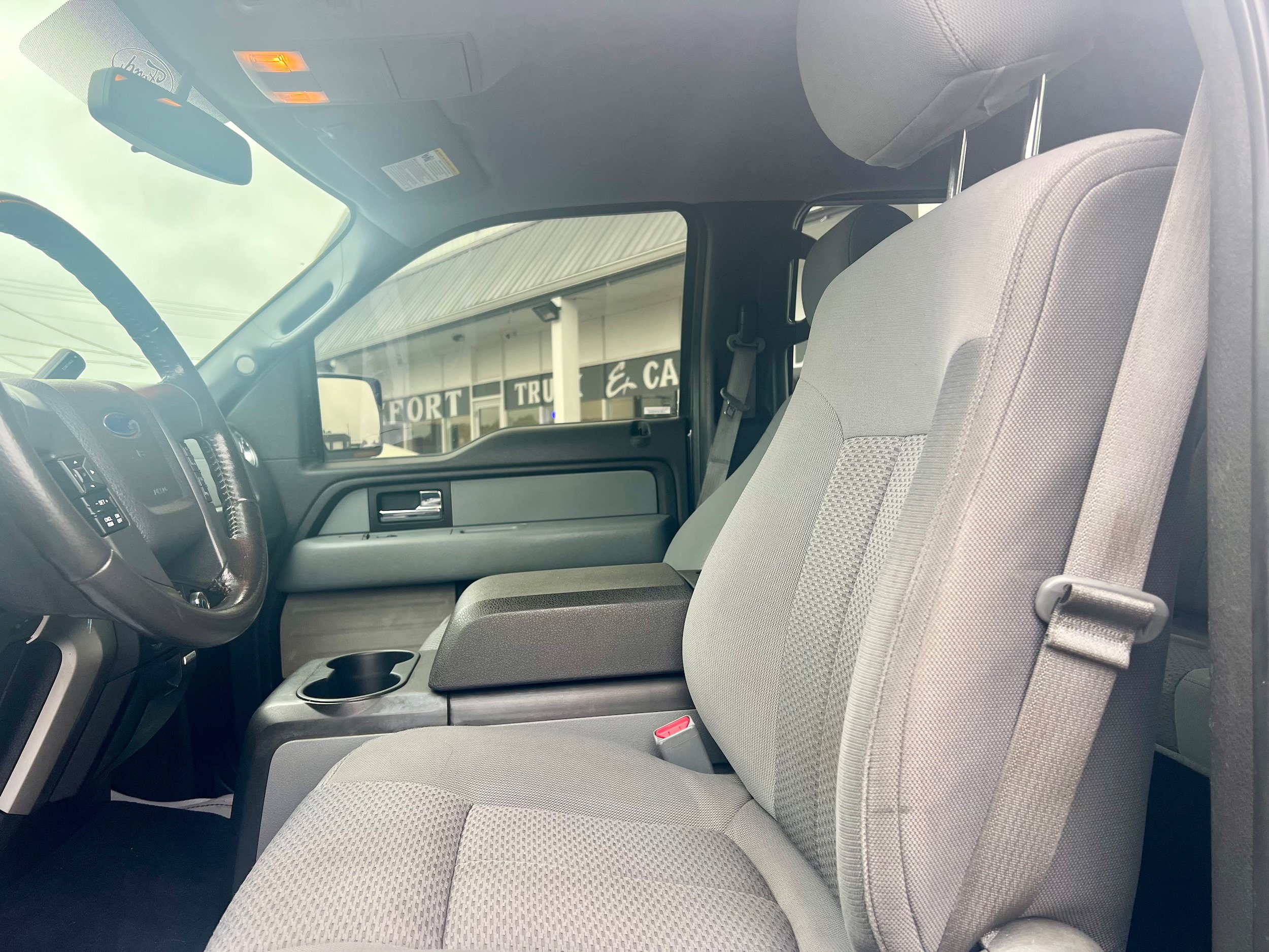 Used 2014 Ford F150 XLT w/ XLT Chrome Package AWD/4WD image 11