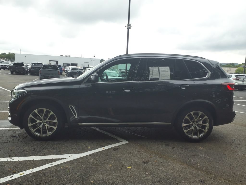 Used 2022 BMW X5 xDrive40i w/ Executive Package AWD/4WD video 4