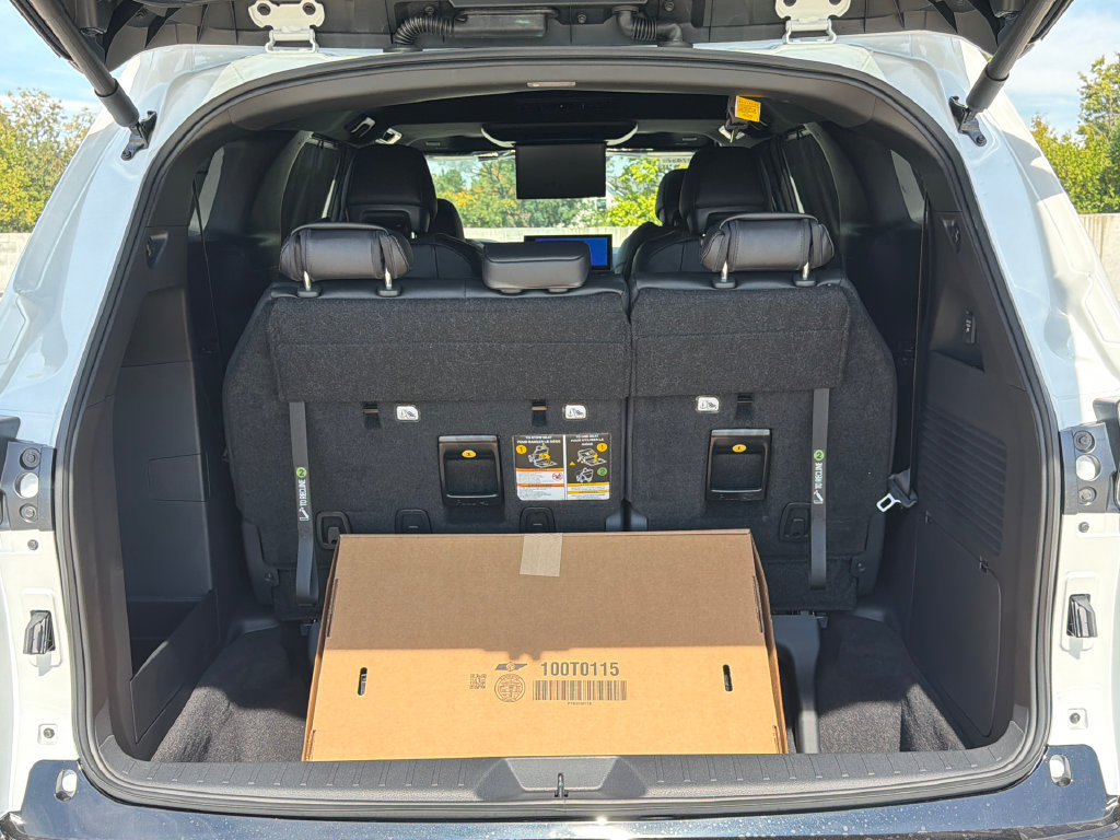 New 2026 Toyota Sienna Platinum AWD/4WD image 6