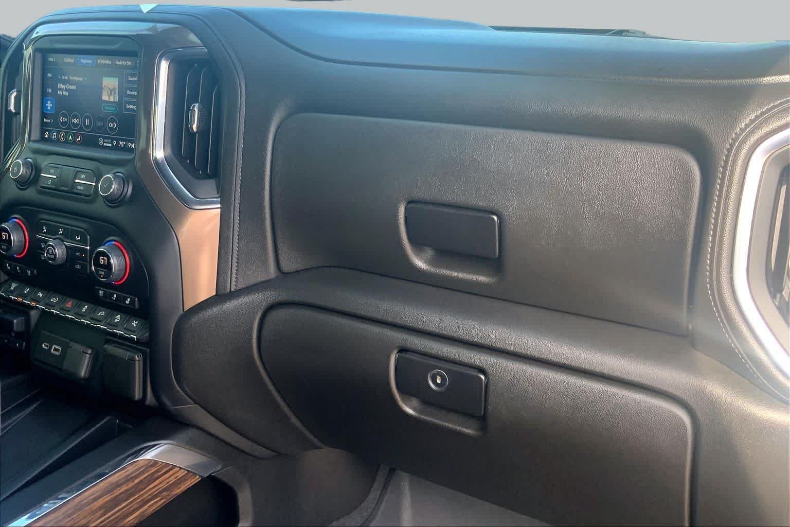 Used 2022 Chevrolet Silverado 2500 High Country w/ Z71 Off-Road Package AWD/4WD image 18