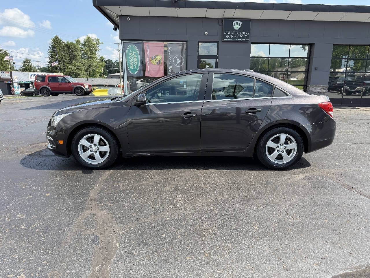 Used 2016 Chevrolet Cruze LT FWD image 3