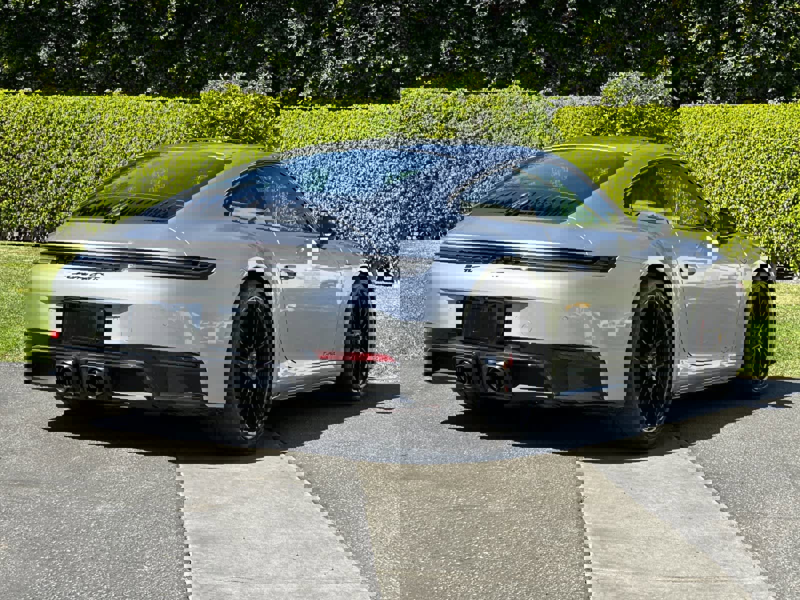 Certified 2025 Porsche 911 Carrera GTS RWD image 7