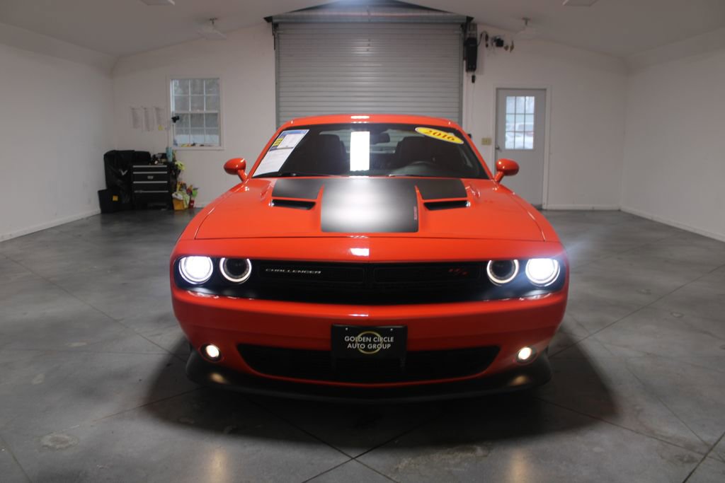 Used 2016 Dodge Challenger R/T Scat Pack w/ Leather Interior Group image 47