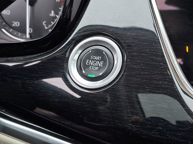 Certified 2023 Cadillac XT6 Premium Luxury image 16