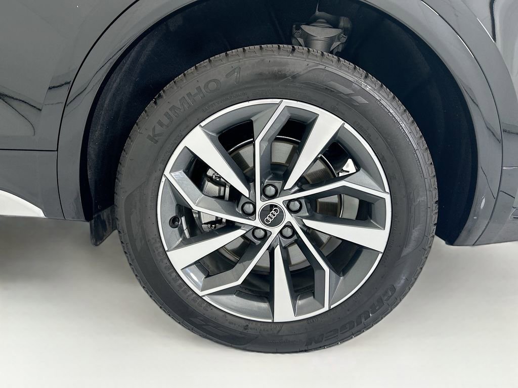 Certified 2023 Audi Q5 2.0T Premium Plus w/ Premium Plus Package image 30