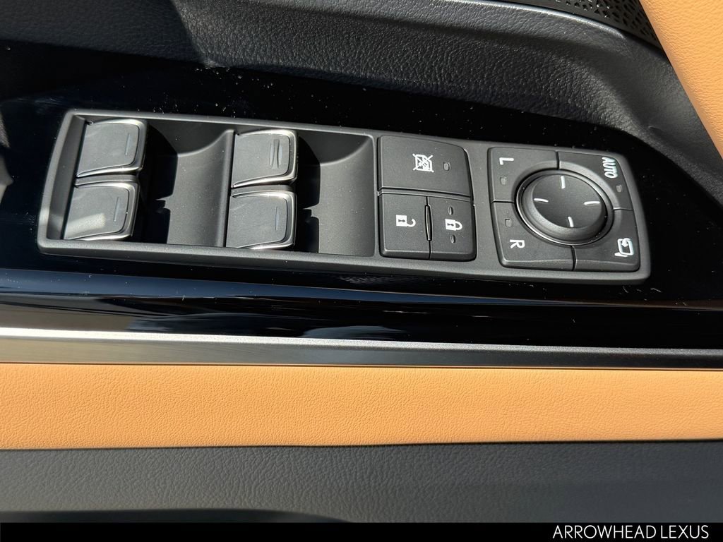 New 2026 Lexus LX 600 4WD w/ Luxury Package image 33