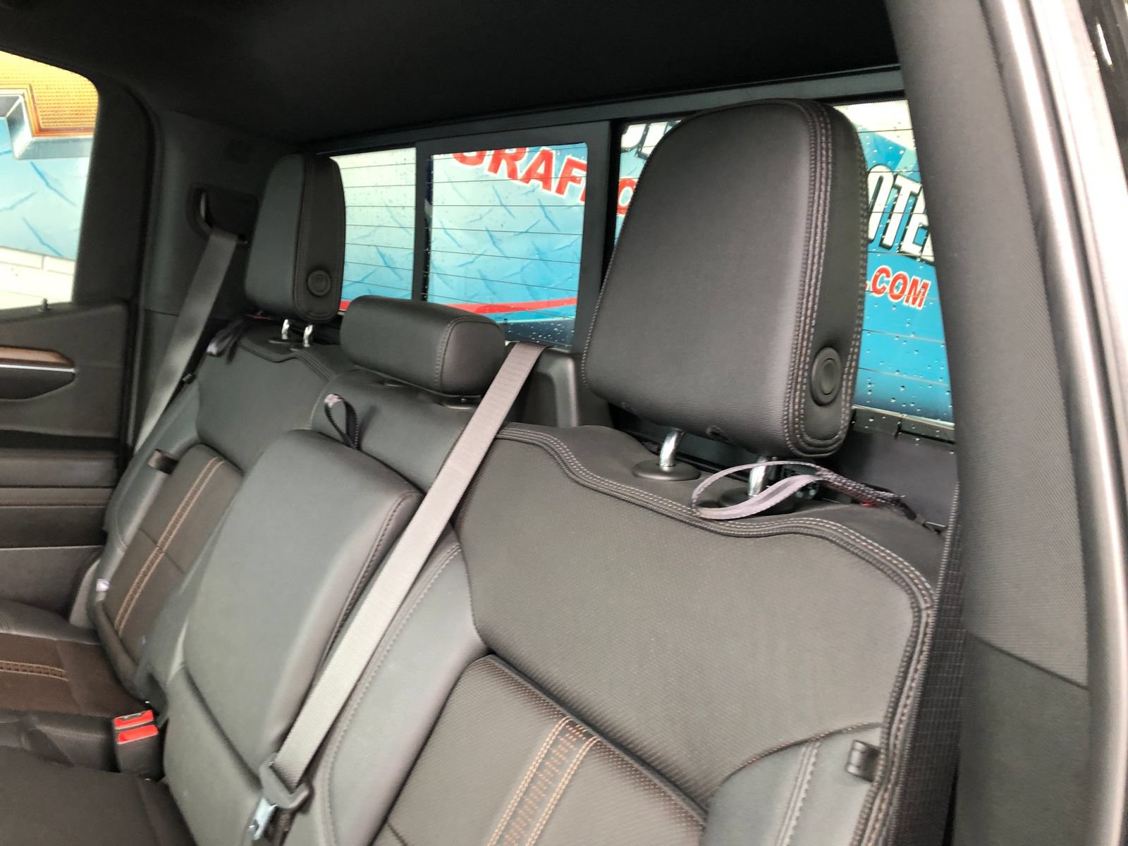 Used 2023 Chevrolet Silverado 1500 High Country w/ High Country Premium Package AWD/4WD image 9