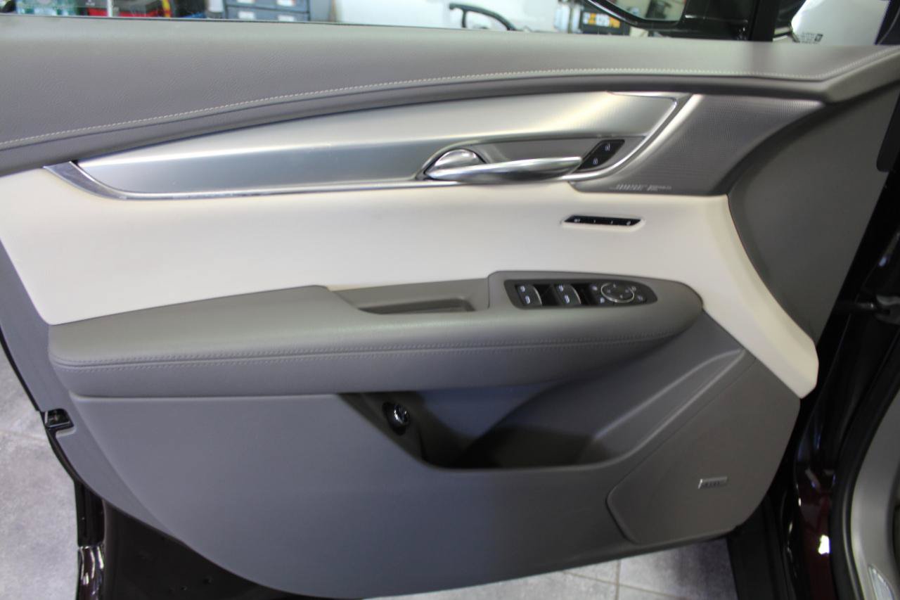 Used 2020 Cadillac XT5 Premium Luxury AWD/4WD image 21
