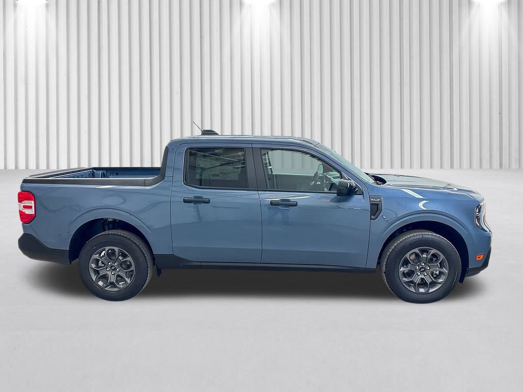New 2025 Ford Maverick XLT w/ Equipment Group 301A image 3