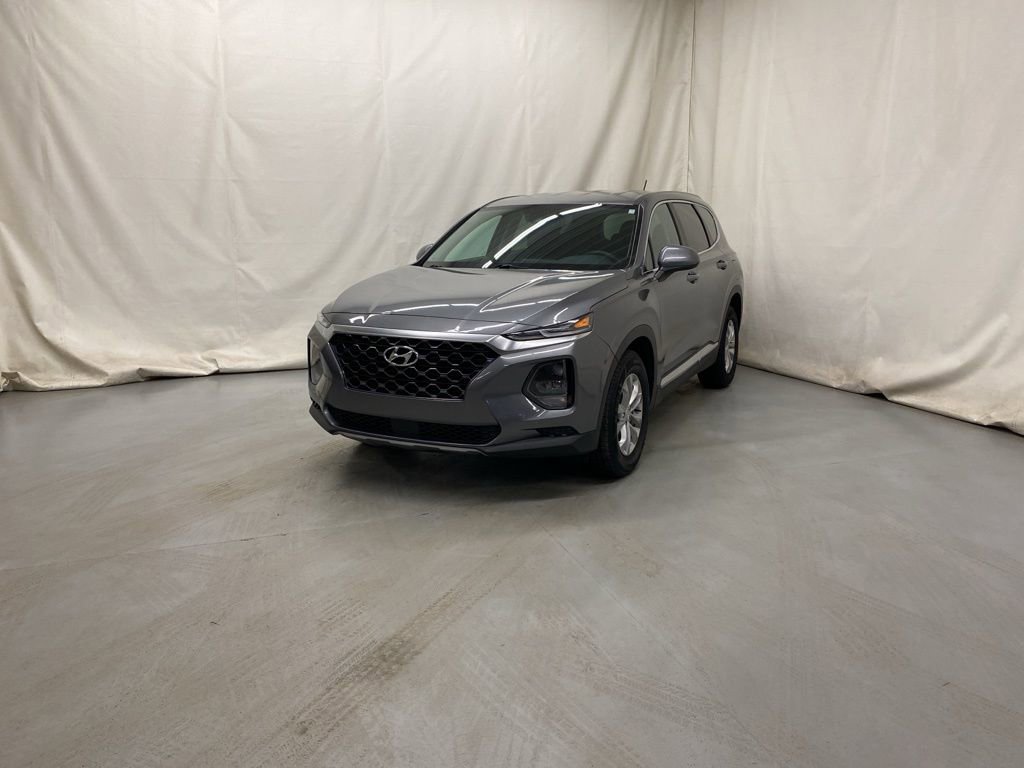 Used 2019 Hyundai Santa Fe SE image 2