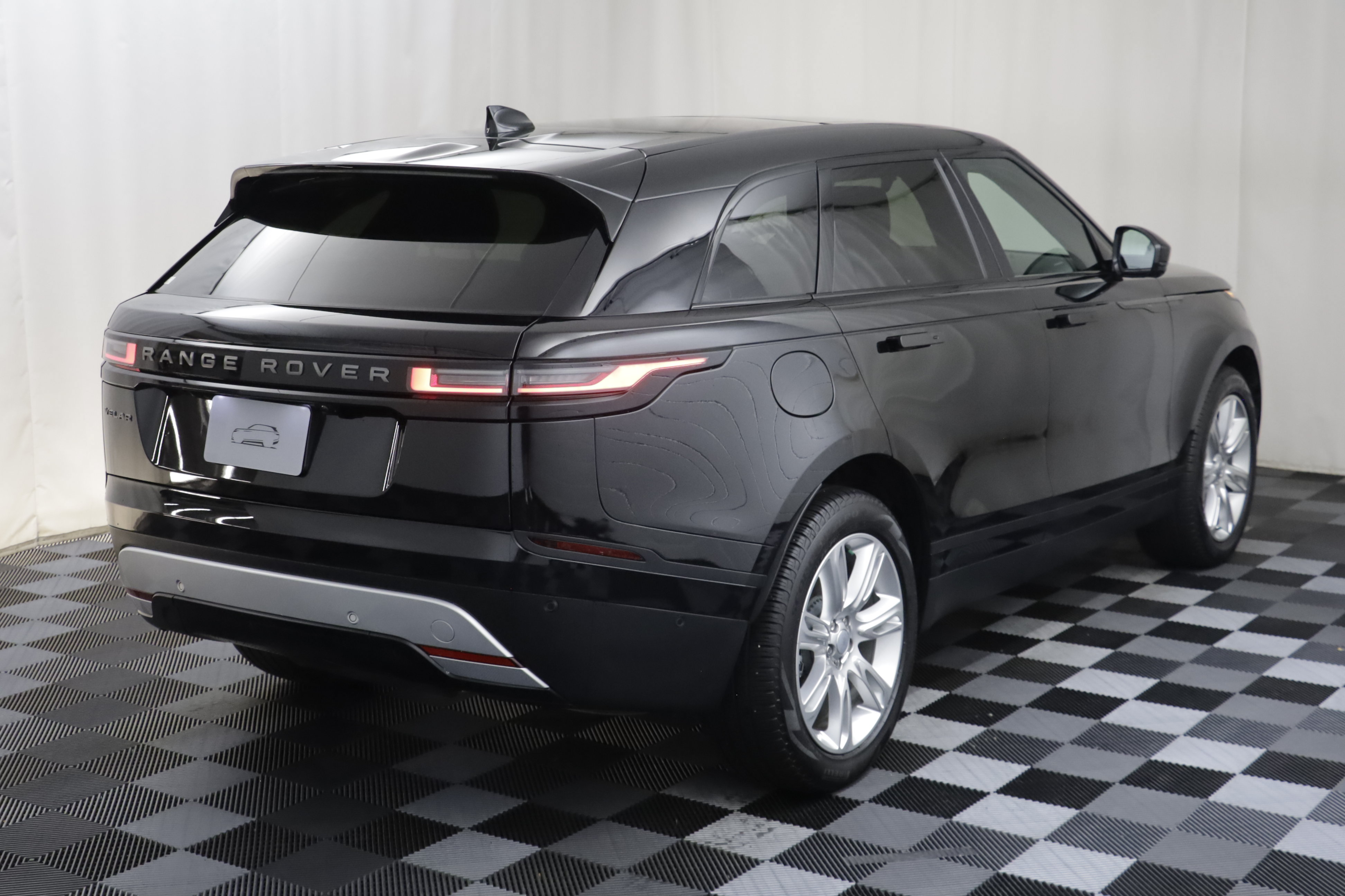 Used 2025 Land Rover Range Rover Velar S AWD/4WD image 22