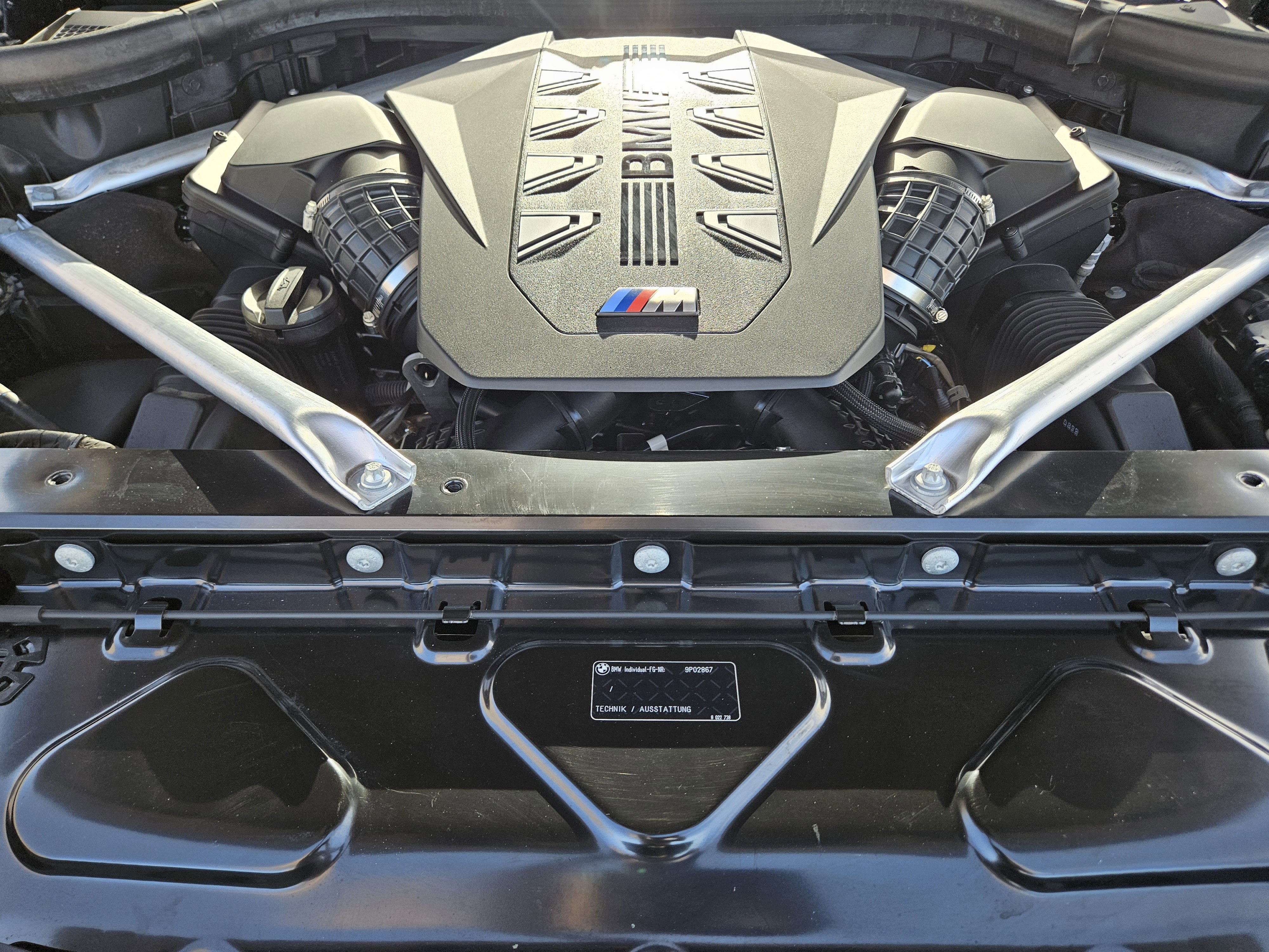 Used 2023 BMW X7 M60i w/ Executive Package image 32