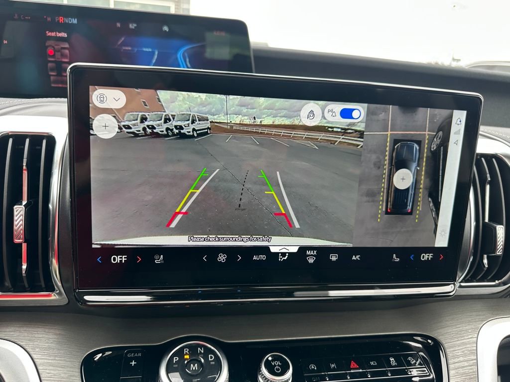 New 2025 Ford Expedition Max Platinum w/ Driver's Package image 14