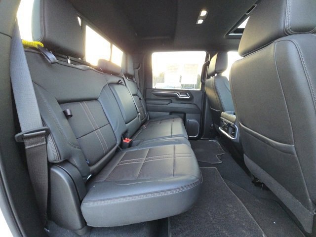 Used 2024 Chevrolet Silverado 3500 High Country image 26