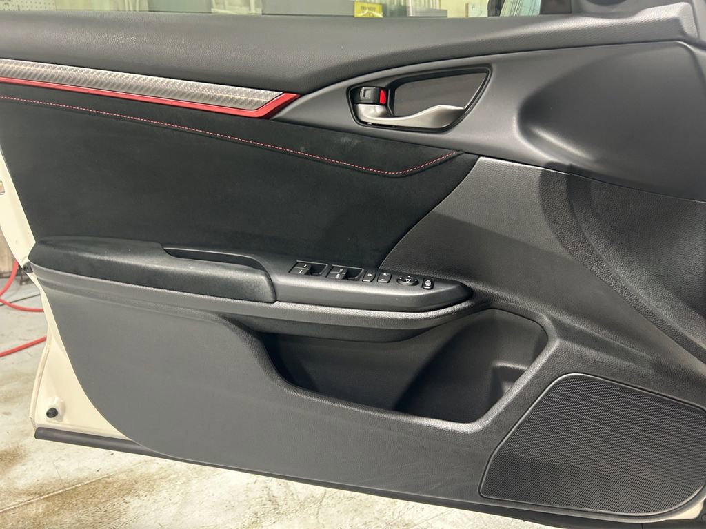 Used 2019 Honda Civic Type R image 22