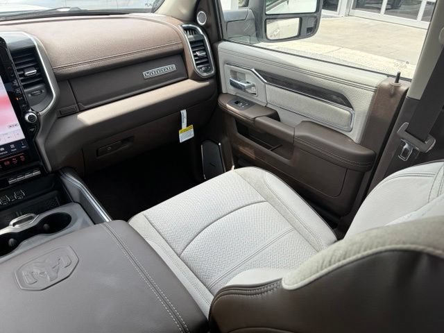 New 2026 RAM 2500 Laramie AWD/4WD image 38