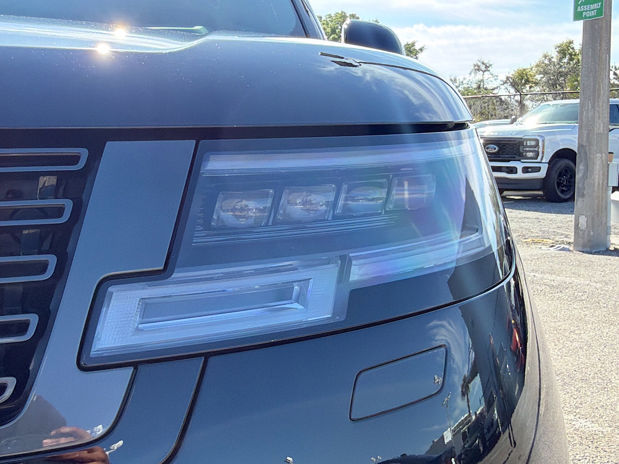 Used 2024 Land Rover Range Rover Autobiography AWD/4WD image 9