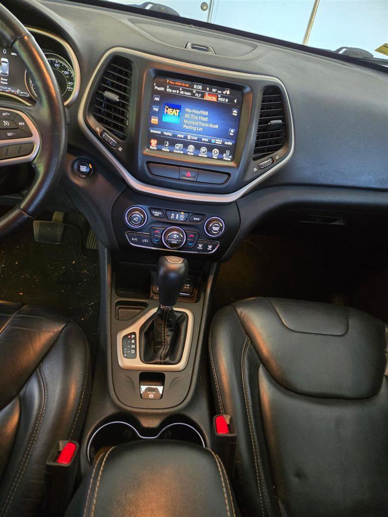 Used 2017 Jeep Cherokee High Altitude image 11