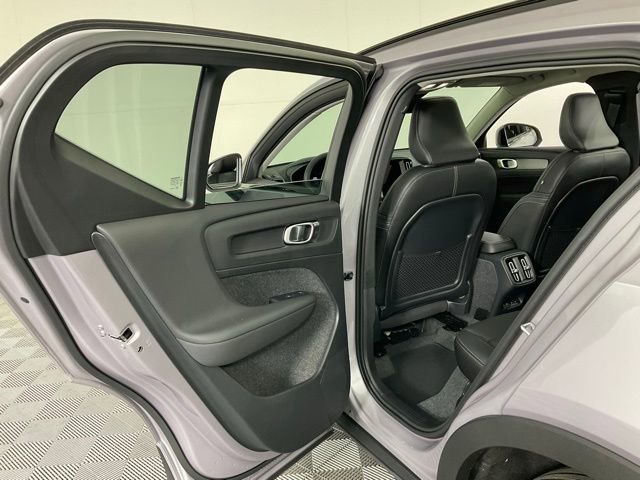 New 2026 Volvo XC40 B5 Plus w/ Protection Package Premier image 32