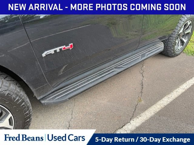 Used 2025 GMC Yukon AT4 w/ AT4 Premium Package AWD/4WD image 7