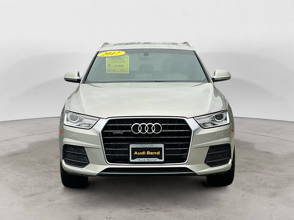 Used 2017 Audi Q3 2.0T Premium Plus w/ Premium Plus Package AWD/4WD image 2