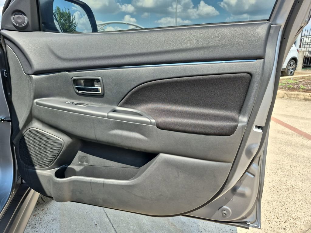 Used 2025 Mitsubishi Outlander Sport ES AWD/4WD image 25