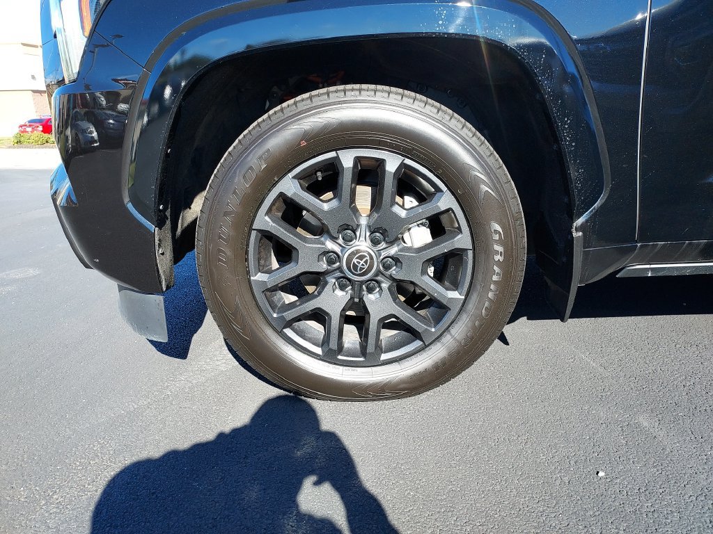 Used 2024 Toyota Sequoia Platinum AWD/4WD image 12