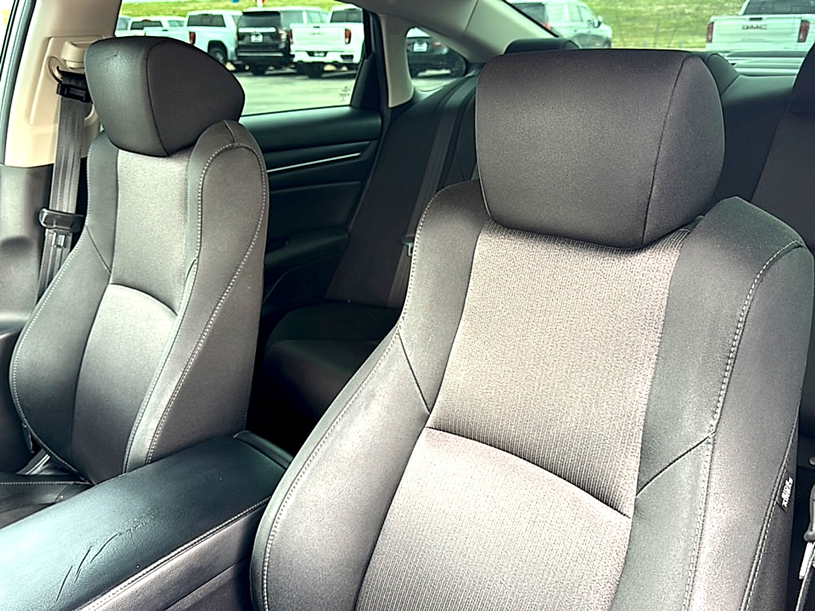 Used 2018 Honda Accord LX image 14