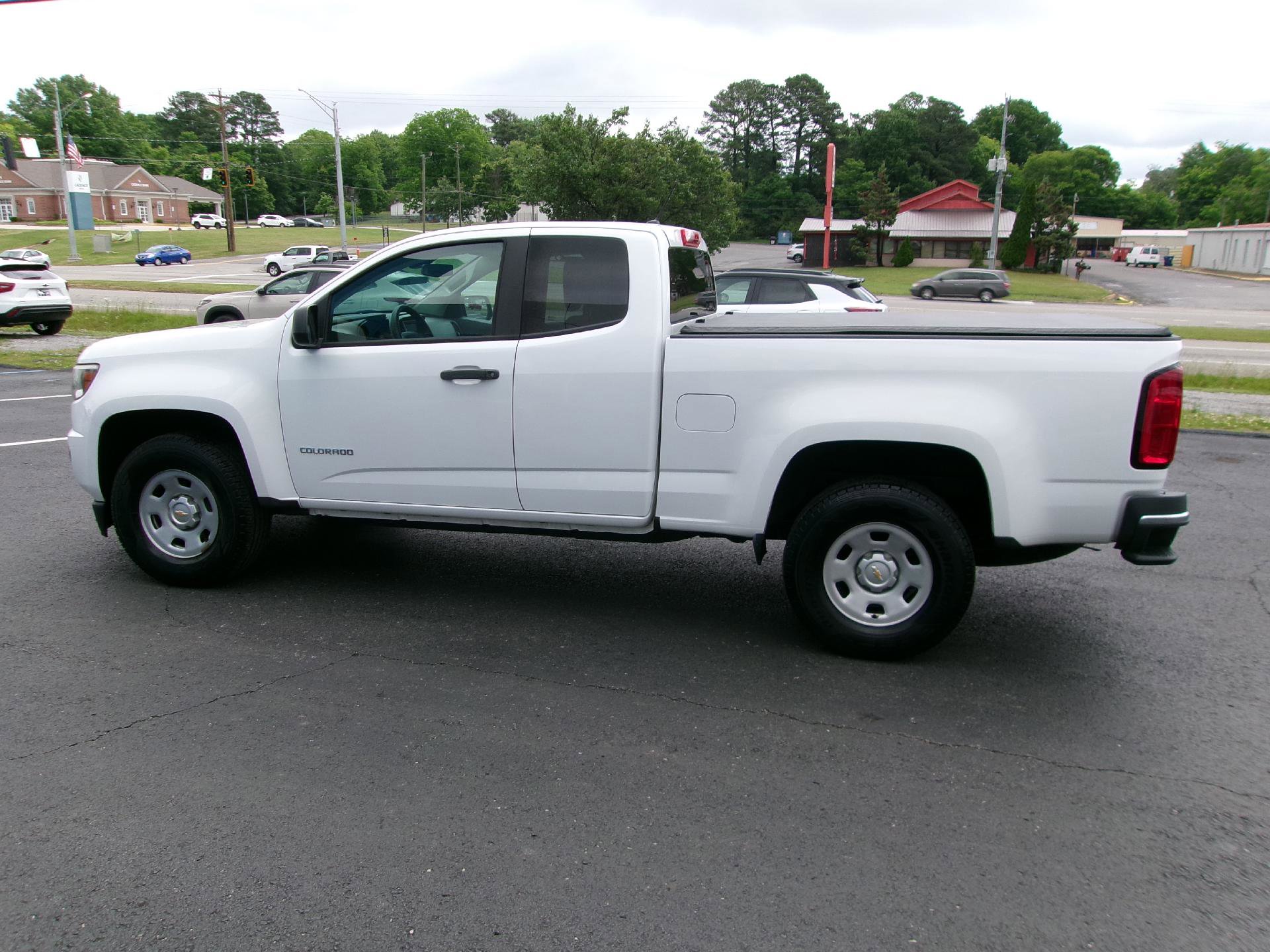 Used 2018 Chevrolet Colorado W/T w/ WT Convenience Package RWD image 6