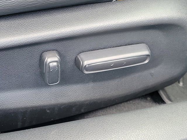 Used 2019 Honda Insight Touring image 8