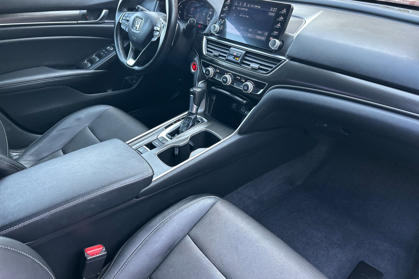 Used 2022 Honda Accord Sport image 15