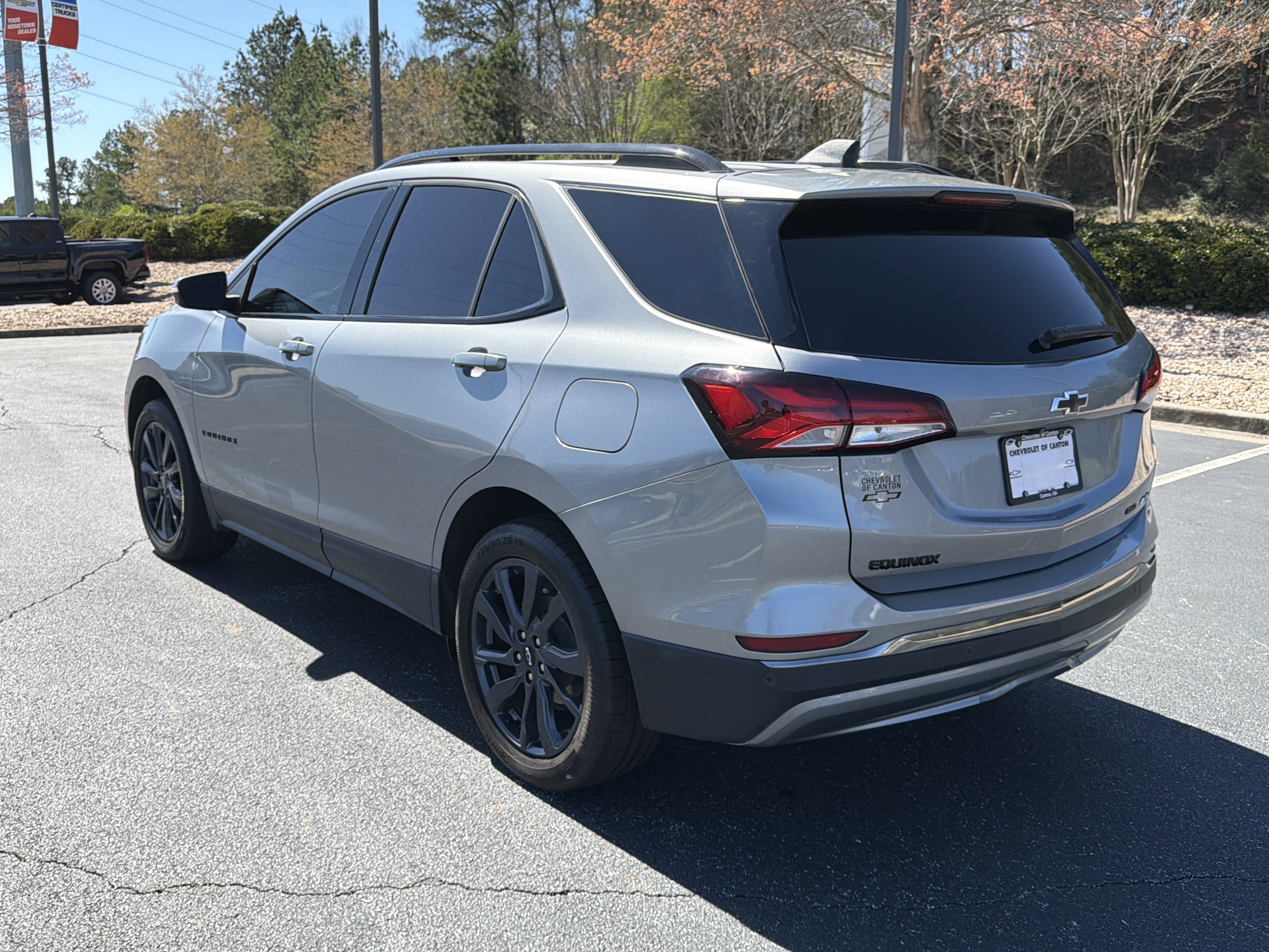 Used 2023 Chevrolet Equinox RS w/ RS Leather Package image 7