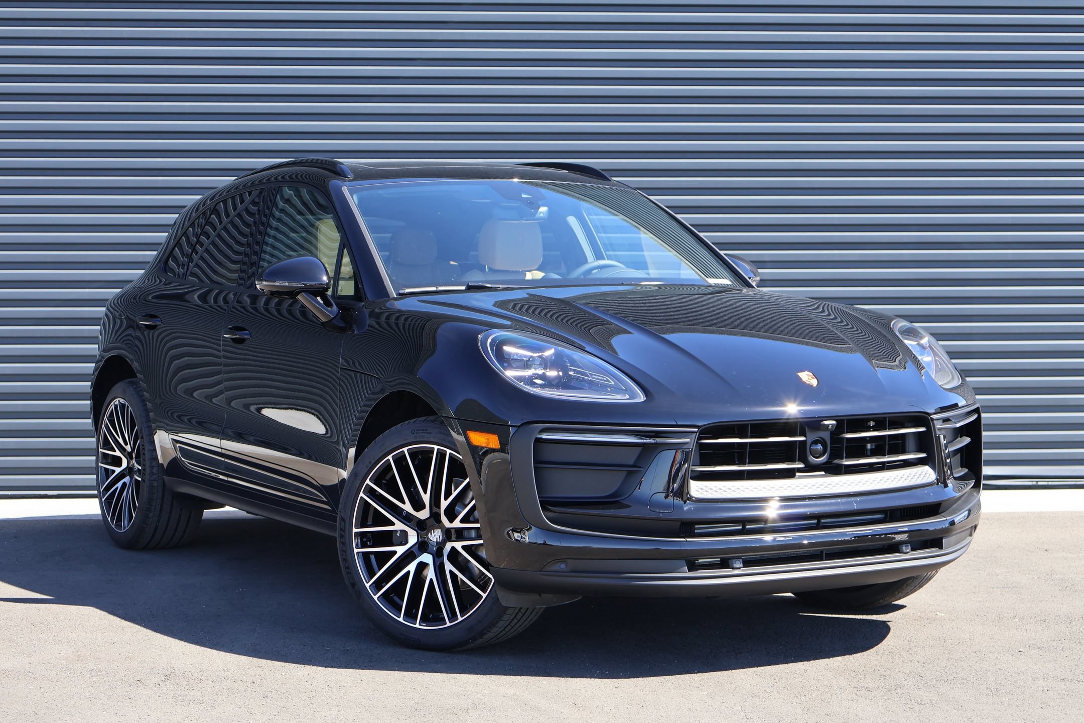 New 2026 Porsche Macan AWD/4WD image 7