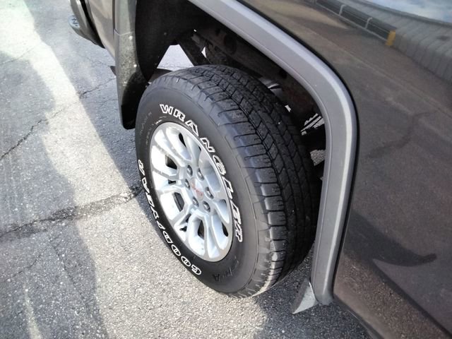 Used 2016 GMC Sierra 1500 SLE w/ SLE Value Package AWD/4WD image 17