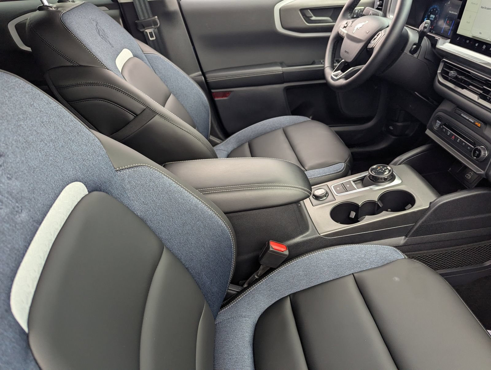 New 2025 Ford Bronco Sport Outer Banks w/ Outer Banks Tech Package+ AWD/4WD image 42