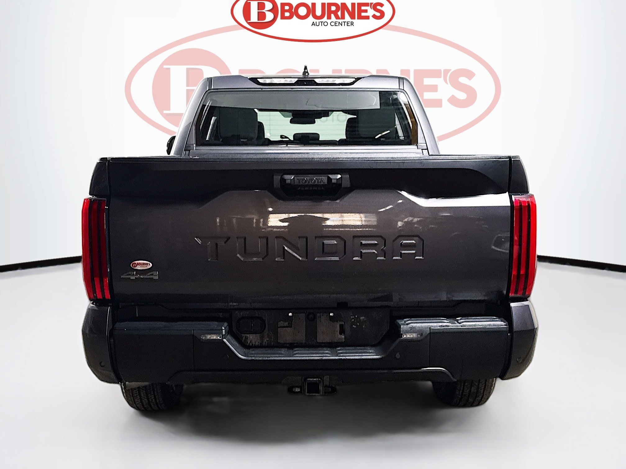 Used 2023 Toyota Tundra SR5 w/ SR5 Convenience Package AWD/4WD image 7