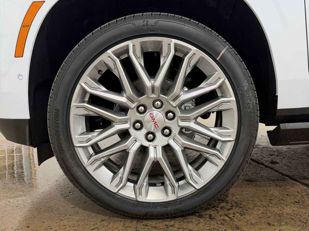 New 2026 GMC Yukon XL Denali w/ Denali Reserve Package AWD/4WD image 18