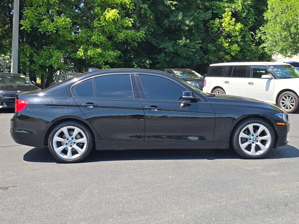 Used 2015 BMW 320i xDrive Sedan AWD/4WD image 2