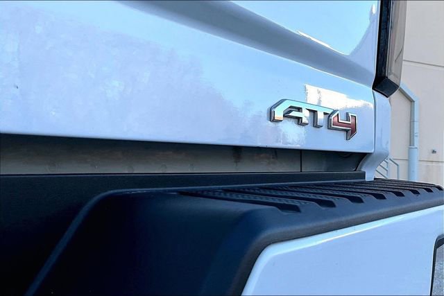 Used 2024 GMC Sierra 2500 AT4 w/ Technology Package image 25