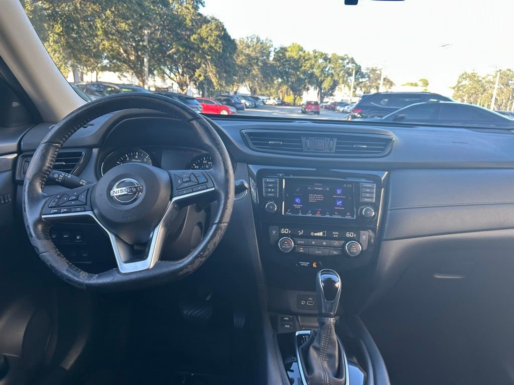 Used 2020 Nissan Rogue SV w/ Sun & Sound Touring Package image 44