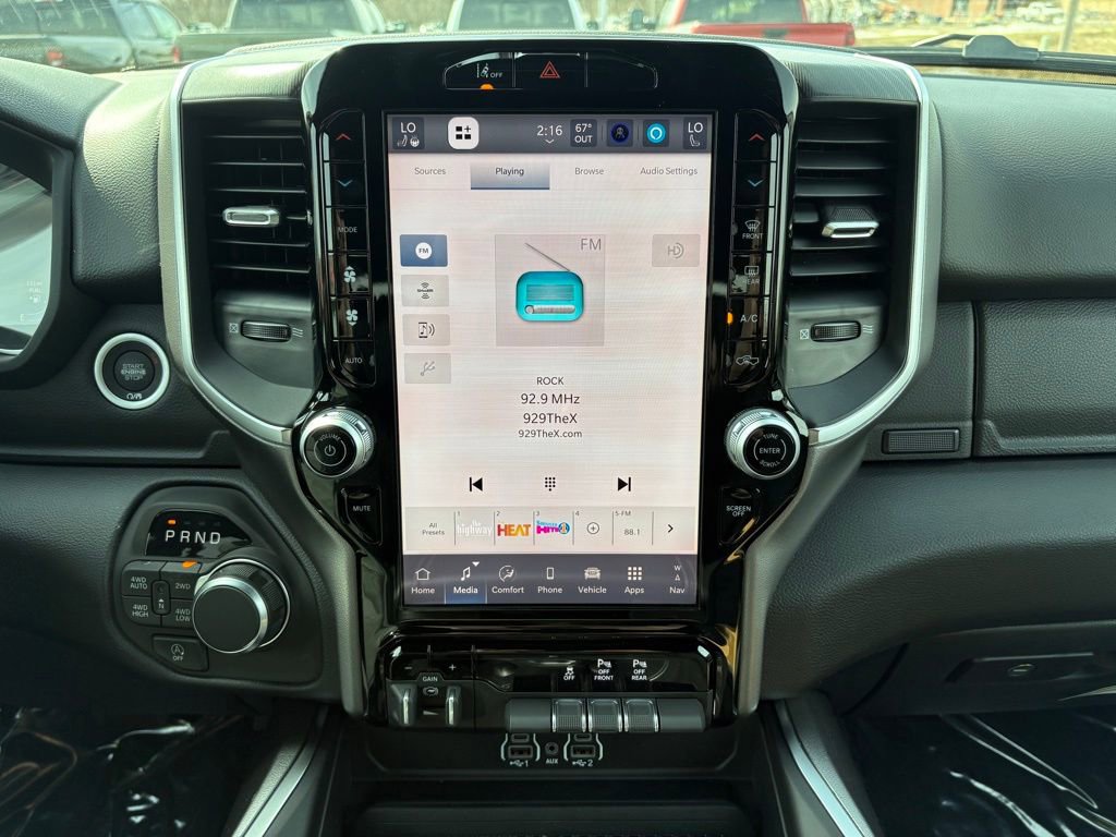 New 2026 RAM 1500 4x4 Crew Cab image 22