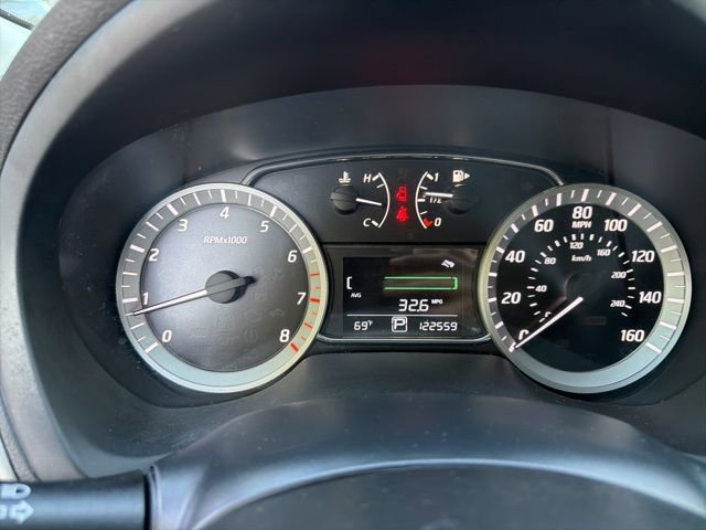Used 2015 Nissan Sentra SR FWD image 18