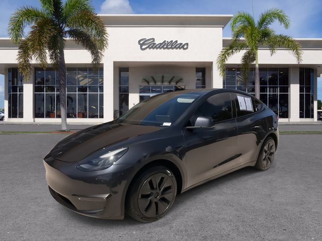Used 2024 Tesla Model Y Long Range AWD/4WD image 6