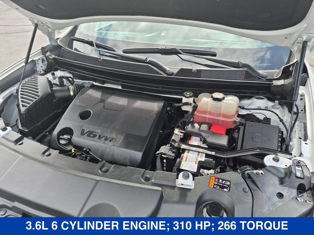 Used 2023 Chevrolet Traverse LT w/ LT Premium Package AWD/4WD image 35