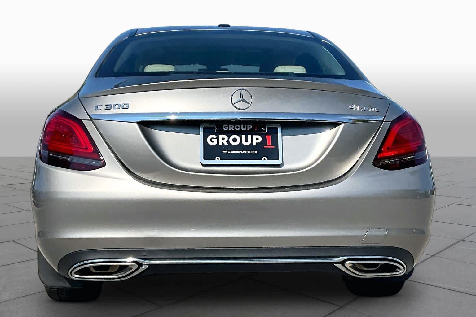 Used 2020 Mercedes-Benz C 300 4MATIC Sedan image 4